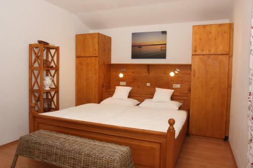 Apartamentos Ferienwohnung Am R�merweg Wald
