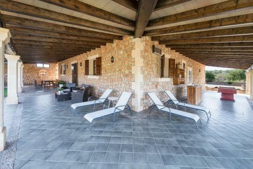 Villa Son Mel Contesti
