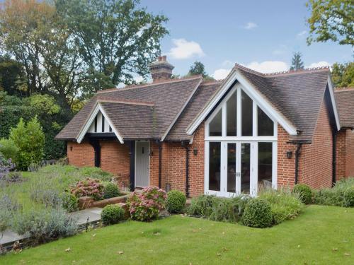 Grovelands Lodge