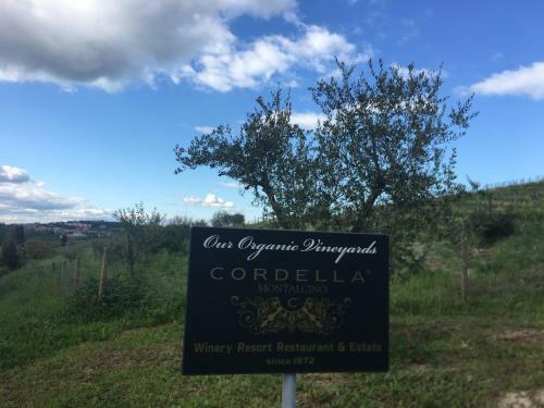 Hotel Cordella In Montalcino Wine Resort