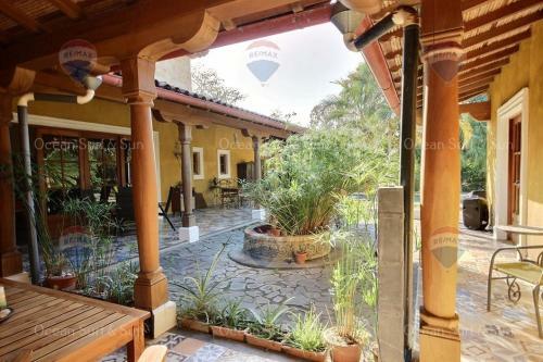 Hotel Casa Cigalou Tamarindo