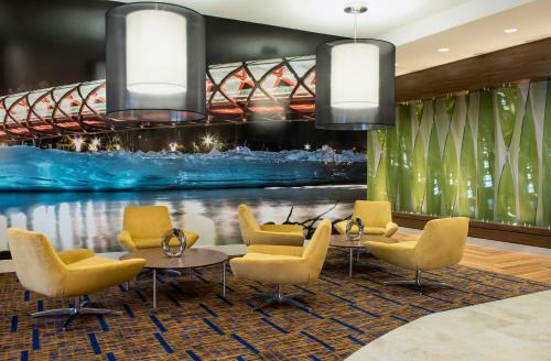 Hotel Courtyard By Marriott Calgary South