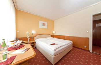 Novum Hotel Rieker Stuttgart Hauptbahnhof