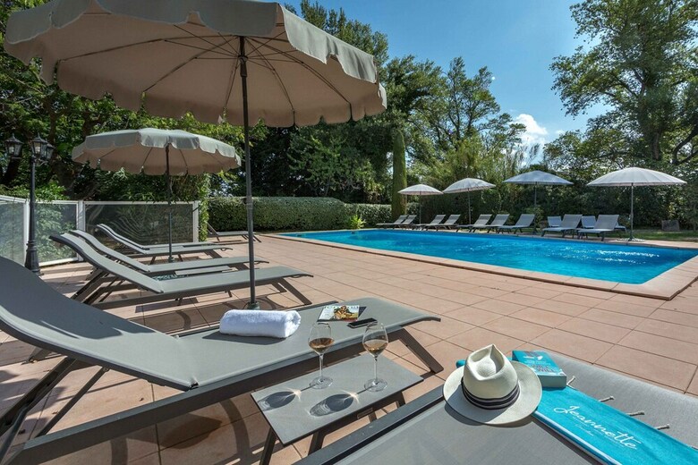 Hotel Ibis Cavaillon Portes Du Luberon