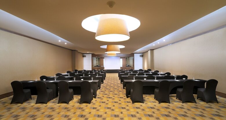 Swiss-belhotel Harbour Bay