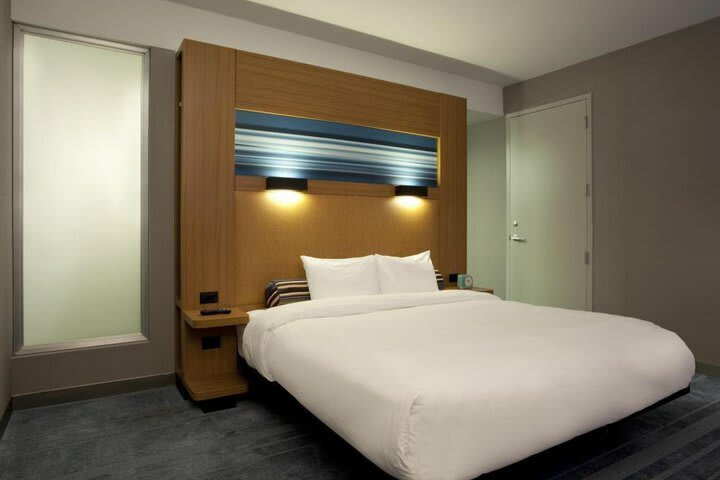 Hotel Aloft Denver International Airport