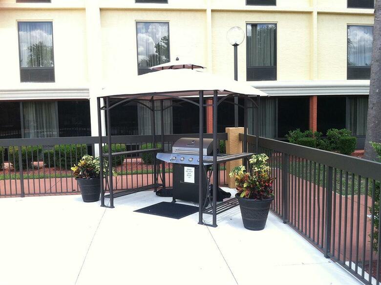 Hotel Comfort Inn & Suites