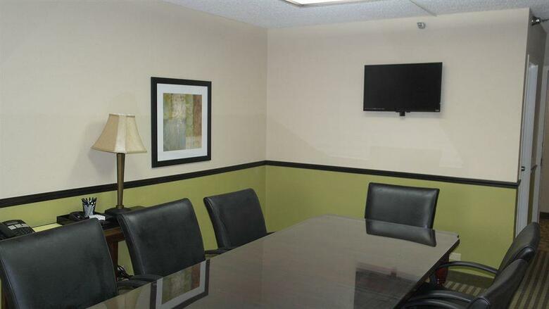 Hotel Comfort Inn & Suites