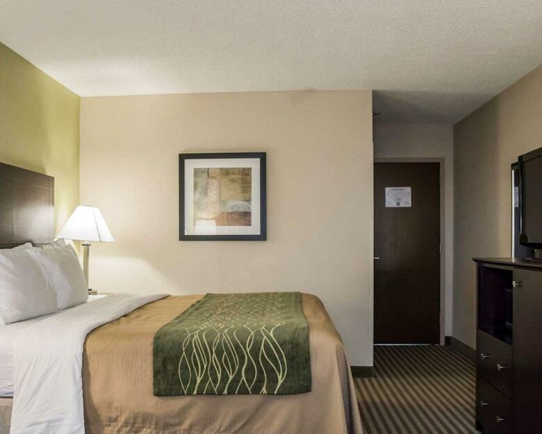 Hotel Comfort Inn & Suites