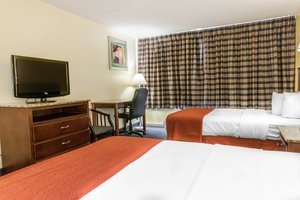 Hotel Quality Inn & Suites University