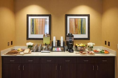 Hotel Courtyard By Marriott Evansville East