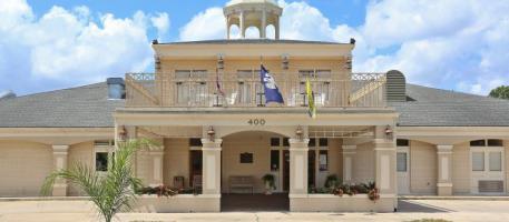 Hotel Carmel Inn & Suites