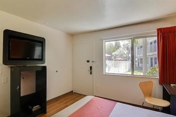 Motel 6 Santa Barbara - Carpinteria North