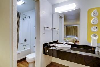 Motel 6 Baltimore West