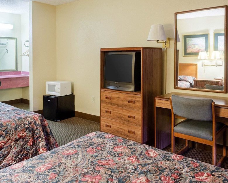 Hotel Rodeway Inn Greenwood