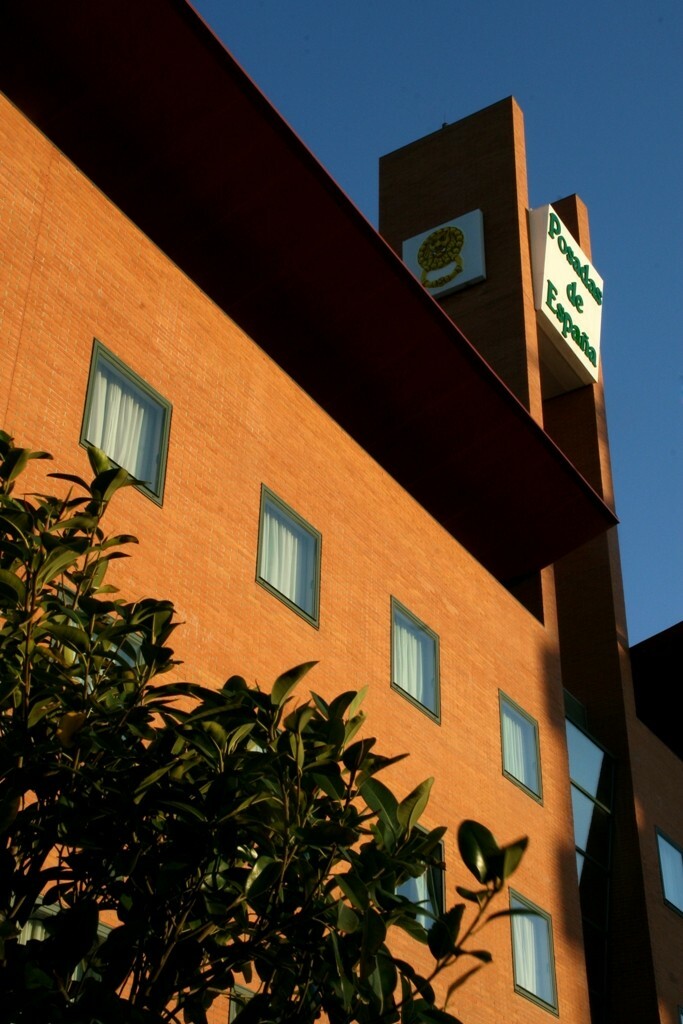 Hotel Posadas De Espa�a Pinto