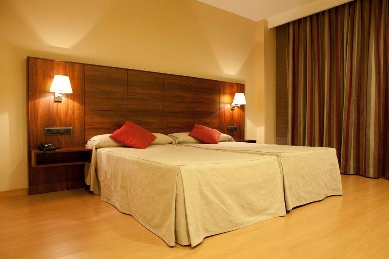 Hotel Sercotel Riscal