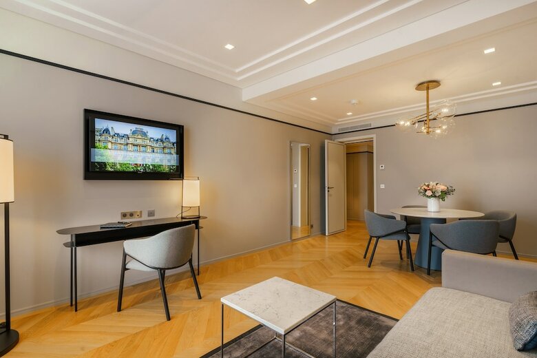 Hotel Le Claridge Champs-elysees Fraser Suites