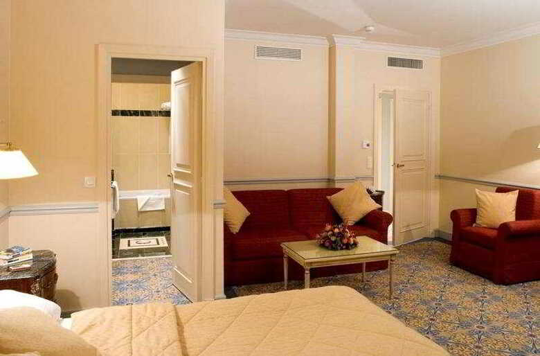 Hotel Le Claridge Champs-elysees Fraser Suites