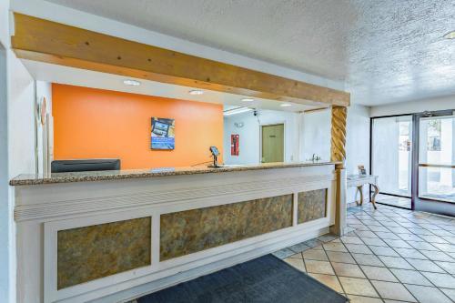 Motel 6 Santa Fe Central