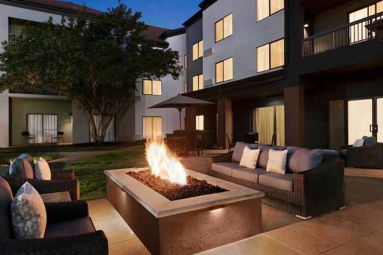Hotel Courtyard By Marriott Tulsa Central
