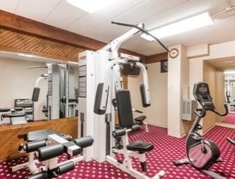 Ramada State College Hotel And Conference Center