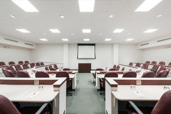 Ramada State College Hotel And Conference Center
