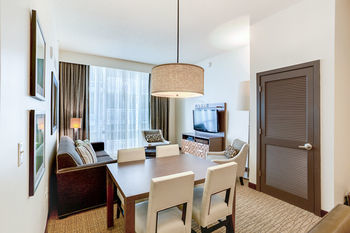 Oceanaire Resort Hotel