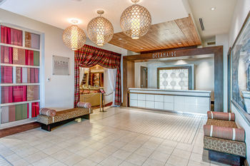 Oceanaire Resort Hotel