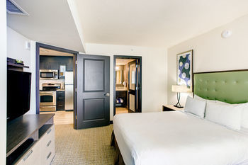 Oceanaire Resort Hotel