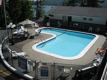 Lake 'n Pines Motel