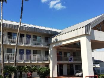 Motel 6 Brownsville North
