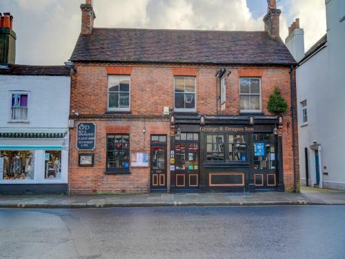 Hostal George And Dragon Inn