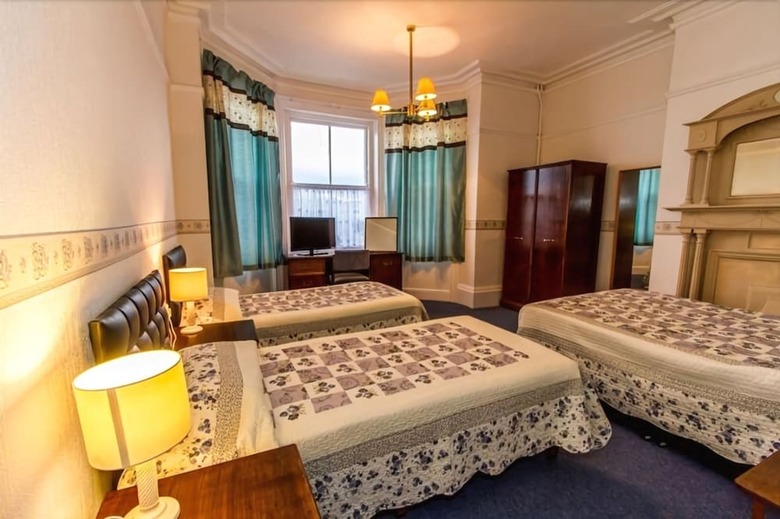 The Carlton Hotel