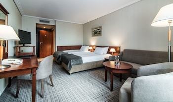Airport Hotel Okecie