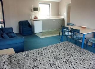 Annabelle Court Motel