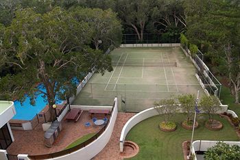 Pacific Towers Apartments