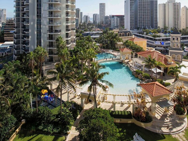Hotel The Towers Of Chevron Renaissance