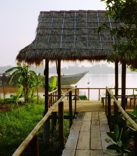 Hostal Red House