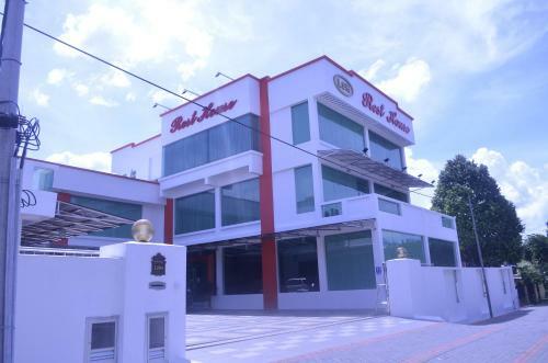 Hotel Lsh Rest House