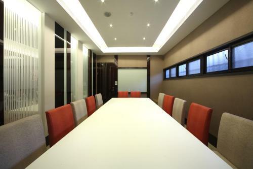 Hostal Golden Stone Hotels- Yi Du Branch