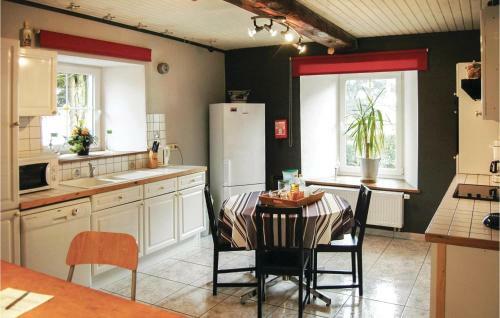 Holiday Home Romana 04