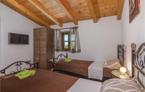Holiday Home Kirmenjak With A Fireplace 03