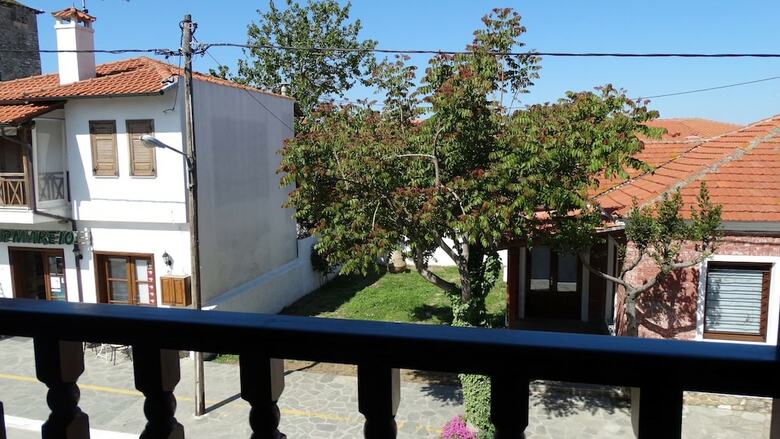 Hostal Athos Guest House-pansion