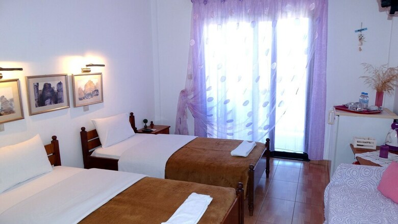 Hostal Athos Guest House-pansion