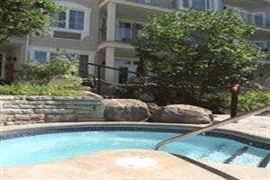 Hotel Country Inn & Suites