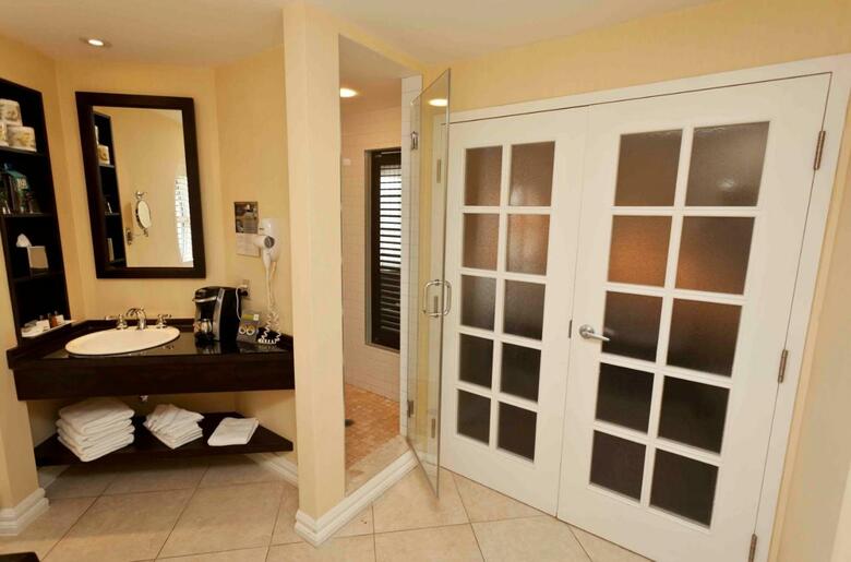 Le St-martin Hotel & Suites (.)