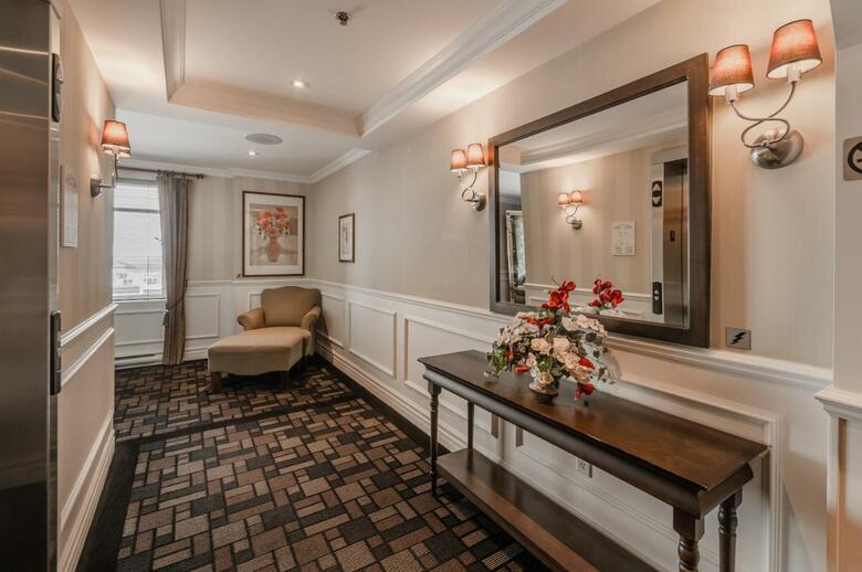 Le St-martin Hotel & Suites (.)
