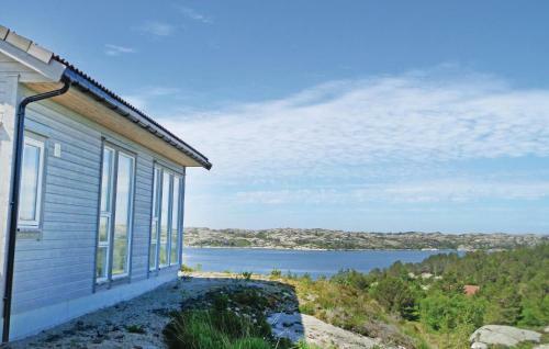 Holiday Home Fitjar With A Fireplace 05