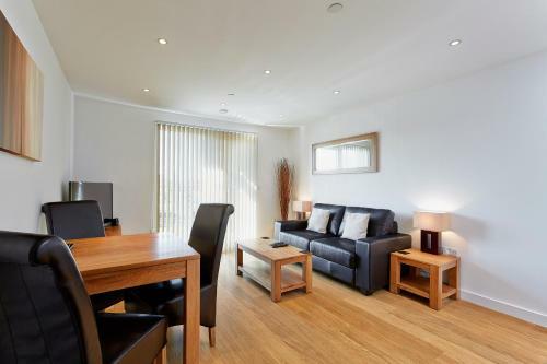 Railway Terrace Apartments By Esa